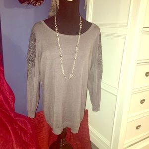 Beautiful lightweight sweater!
